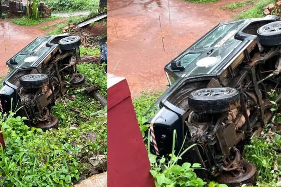 Kozhikode: Police jeep meets with accident, 3 cops injured