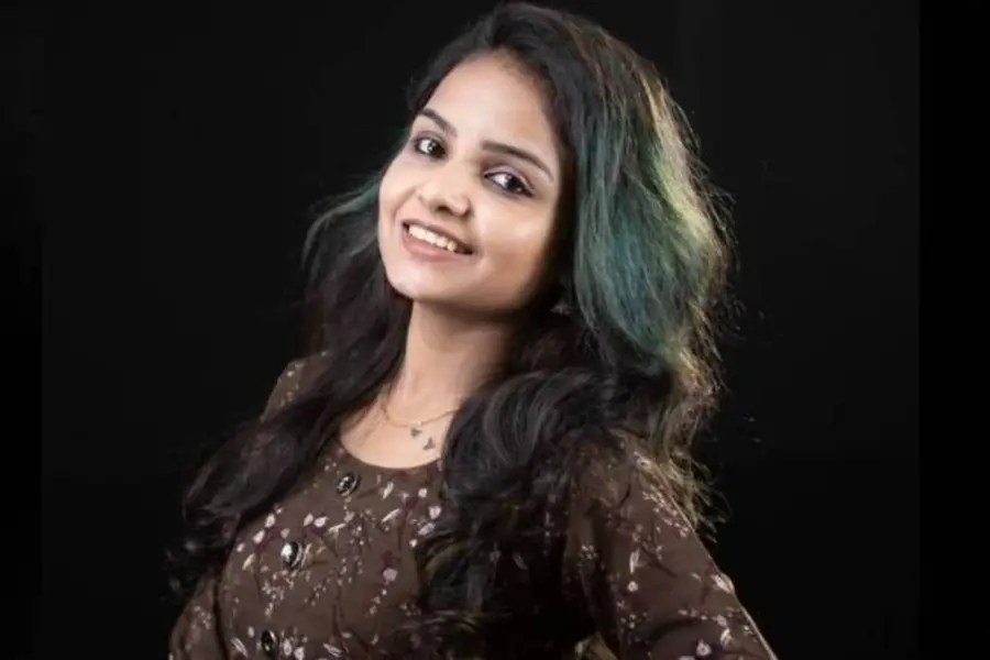 കലാഭവൻ മണി മെമ്മോറിയൽ മാധ്യമപുരസ്കാരം അനുശ്രീ മാധവന്
