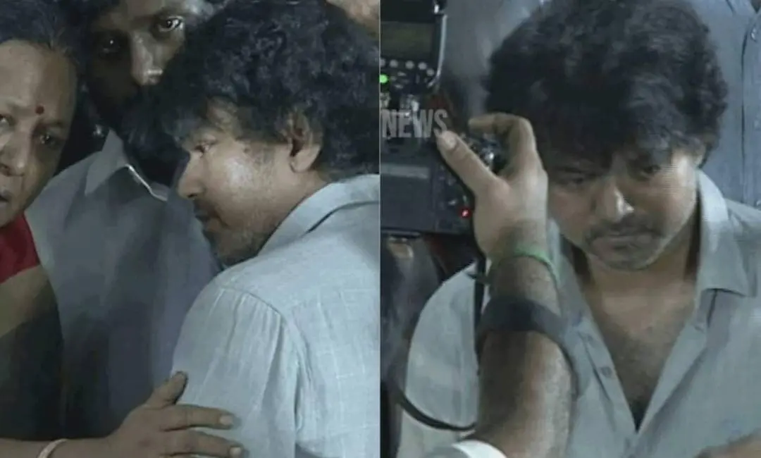 An emotional Vijay bidding farewell to 'Captain' Vijayakanth. (Screengrab)