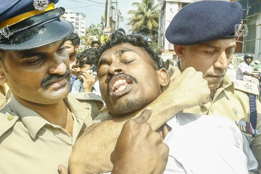 നവകേരള സദസ്സിലെ സു'രക്ഷാപ്രവർത്തന'ത്തിന് പോലീസുകാർക്ക് സമ്മാനം; ഗുഡ് സർവീസ് എന്ട്രി നൽകാനും നീക്കം