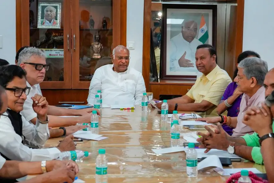 24 INDIA Bloc parties to attend special Parliament session; Sonia Gandhi to write to PM Modi