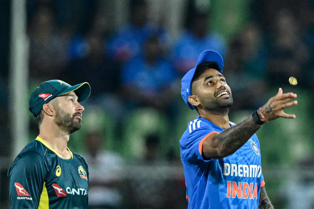 Suryakumar Yadav, Matthew Wade (L) | AFP