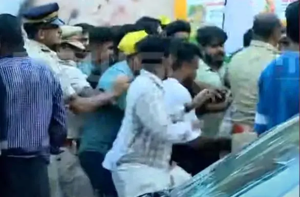 Photo: Mathrubhumi/ Screengrab
