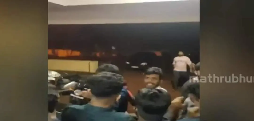 Scenes from the fight | screengrab - Mathrubhumi