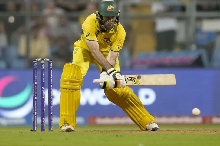 Double-ton Maxwell downs Afghanistan as Australia reach World Cup semis