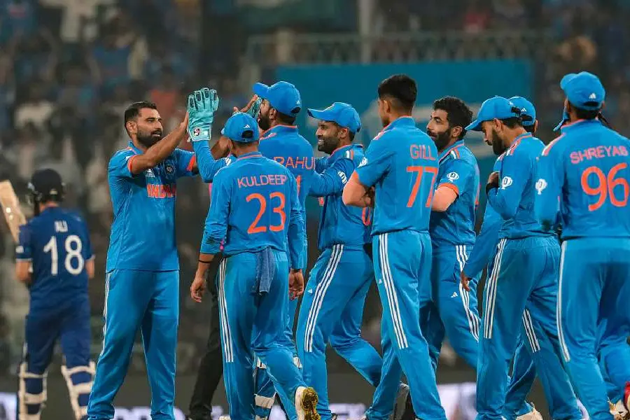 India first team to qualify for World Cup semifinals after crushing Sri Lanka by 302 runs