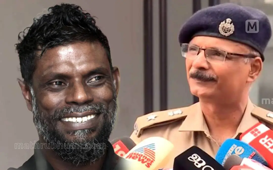 From (R) Kochi DCP S Sasidharan and actor Vinayakan.  | Photo: Screengrab/Mathrubhumi