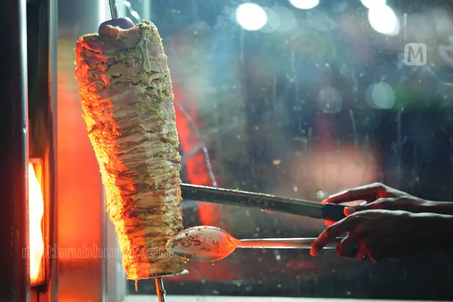 Food poisoning: Youth in critical condition after eating shawarma; Kakkanad restaurant shut down