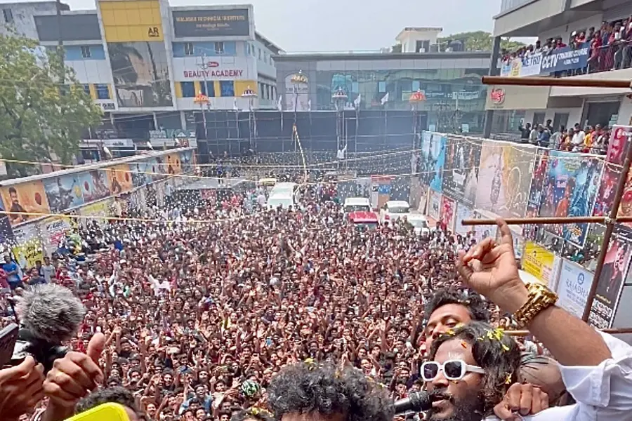 Thank you Kerala for your love, will come back soon: Director Lokesh Kanagaraj following injury