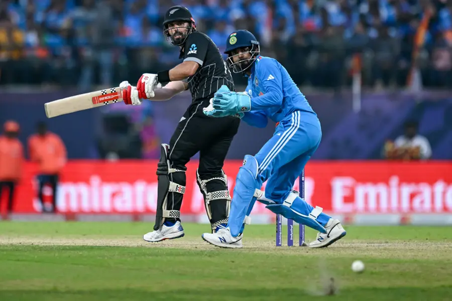 India bowl out New Zealand for 273