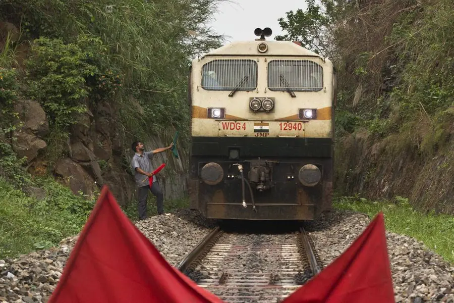 School students raise red bag to stop running train for fun; warned by RPF