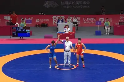 Sonam takes bronze after pipping Chinese Long in thrilling play-off