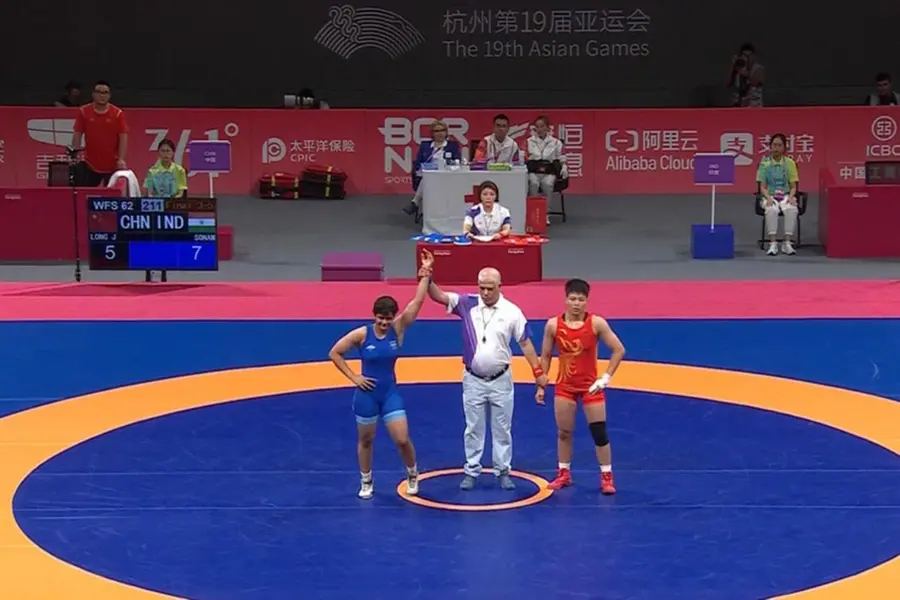 Sonam takes bronze after pipping Chinese Long in thrilling play-off