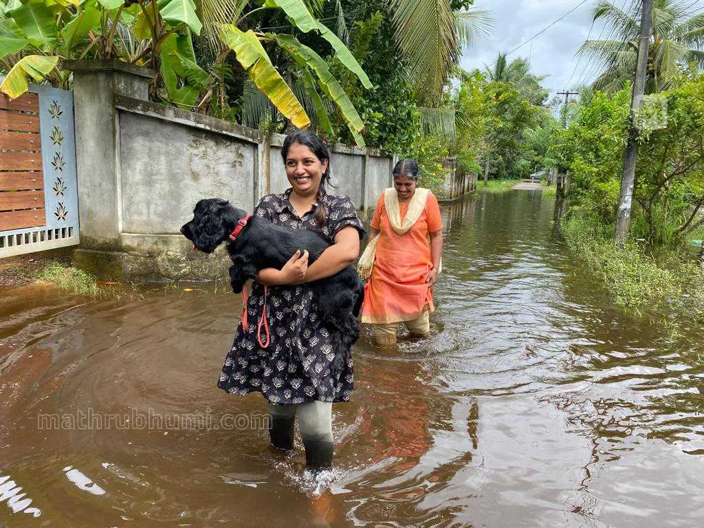 Visuals from flooded areas in Kuttanad | Photo: Mathrubhumi