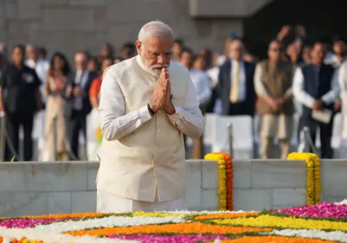 Prime Minister Narendra Modi pays homage to Mahatma Gandhi on the occasion of his birth anniversary, at Rajghat | Photo: PTI