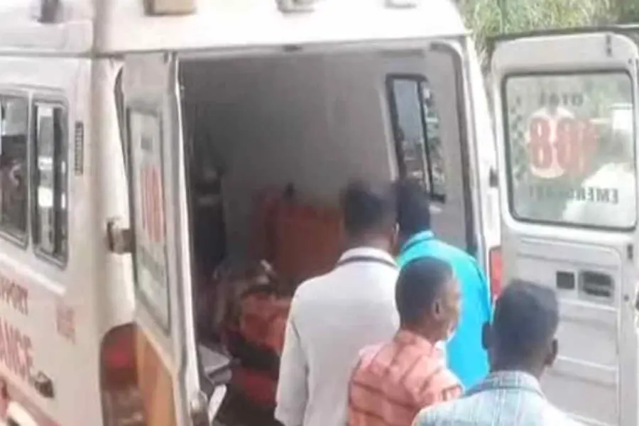 Youngster makes suicide attempt at Kumily police station following raid at his residence