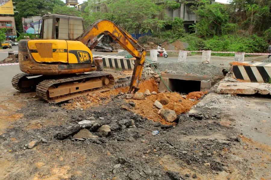Kerala govt incurs loss of Rs 54 cr due to PWD’s construction works without acquiring land: CAG