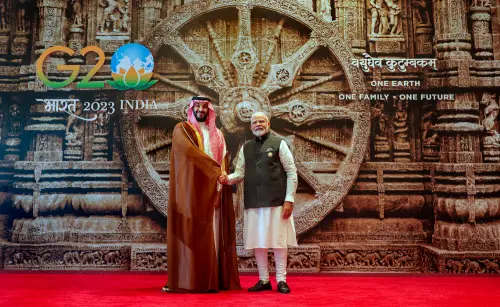 Prime Minister Narendra Modi welcomes Crown Prince of Saudi Arabia Mohammed Bin Salman Bin Abdulaziz Al Saud upon his arrival at the Bharat Mandapam convention center for the G20 Summit, in New Delhi, Saturday, Sept. 9, 2023 | Photo: PTI