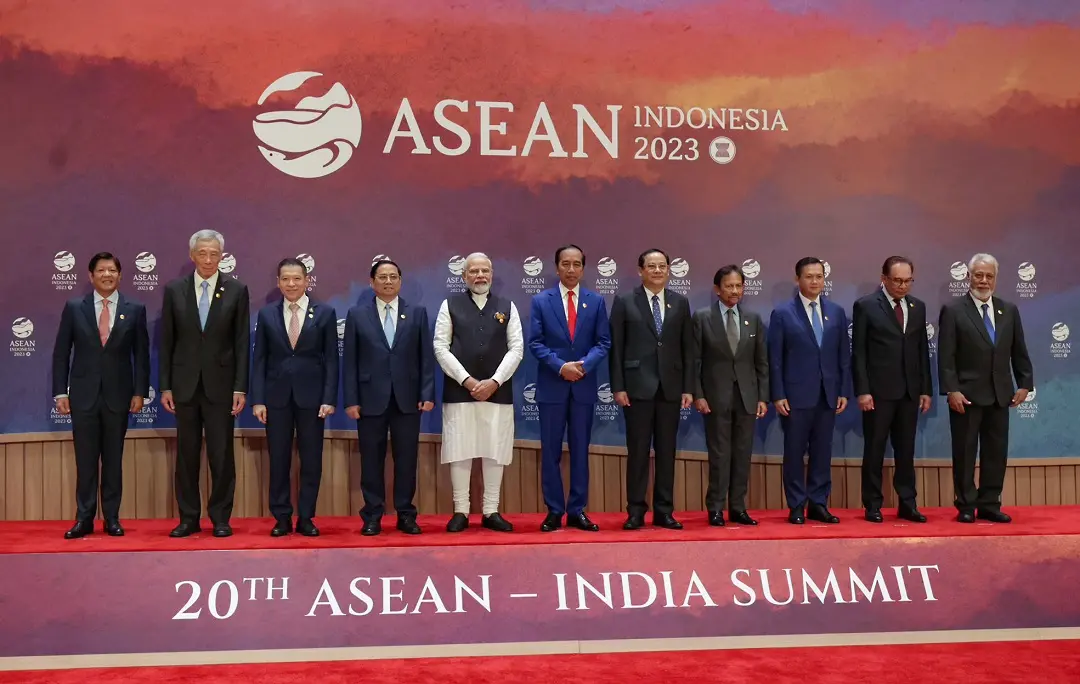 Prime Minister Narendra Modi with ASEAN leaders in a group photo during the 20th ASEAN-India Summit | Photo: PTI