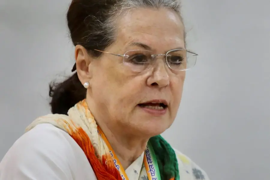 No agenda for Parl session, discuss nine issues raised by oppn: Sonia to PM