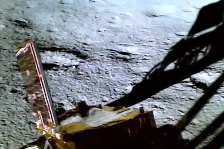 ISRO releases breathtaking video of Chandrayaan-3 rover 'Pragyan' rolling down to lunar surface