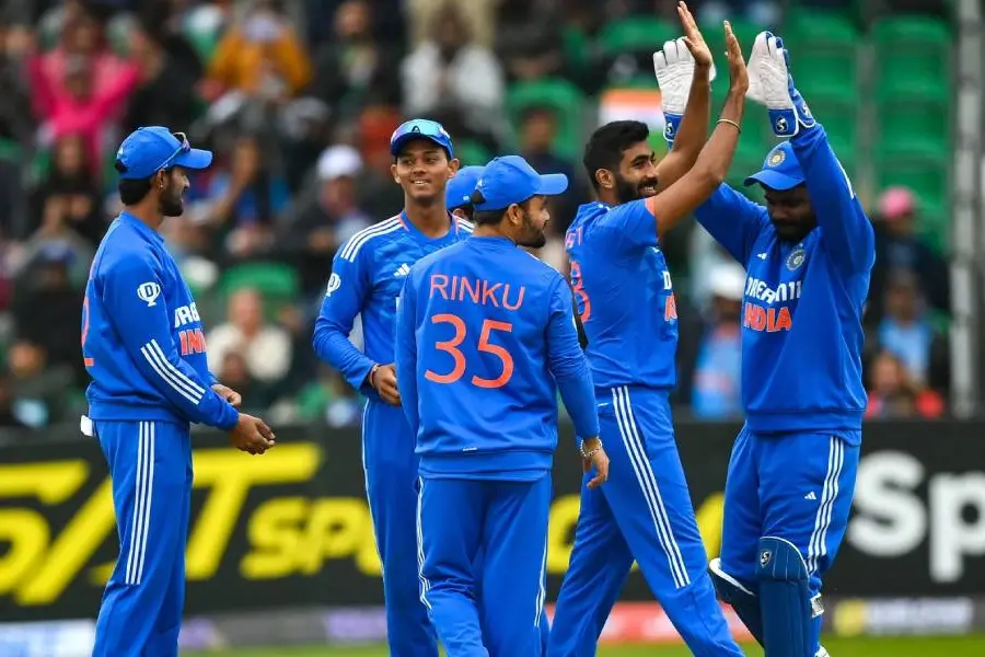India beat Ireland by 2 runs via DLS method in first T20I