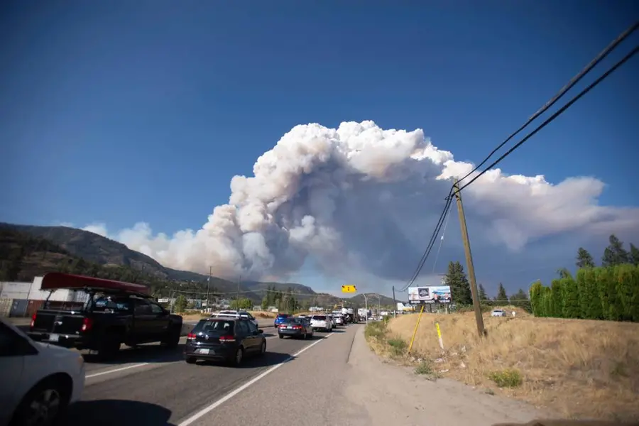 Residents flee, airlifts begin as wildfire approaches Canada's Northwest Territories