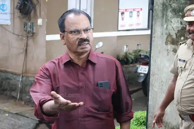 Sakthidharan says it was Pinarayi and P Rajeev who transported money from Ernakulam to TVM