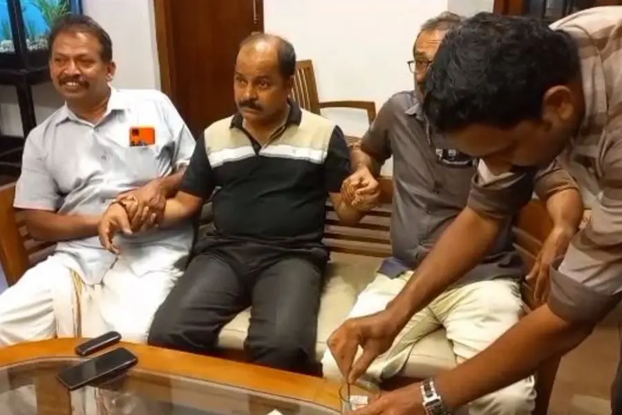 KSRTC official nabbed by Vigilance while accepting bribe in TVM