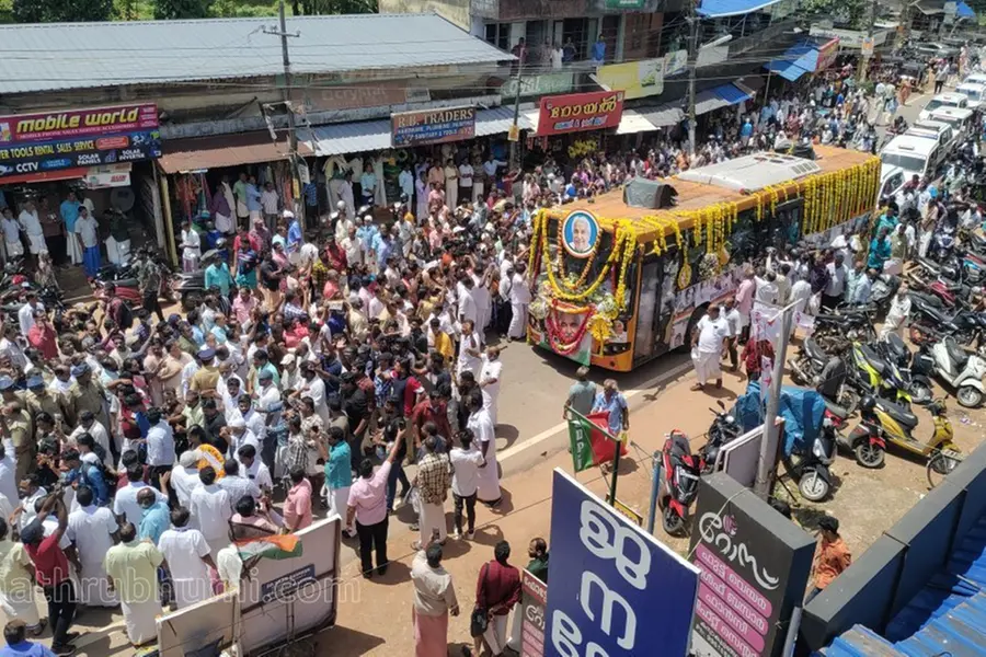 No state honours for Oommen Chandy as per his wish