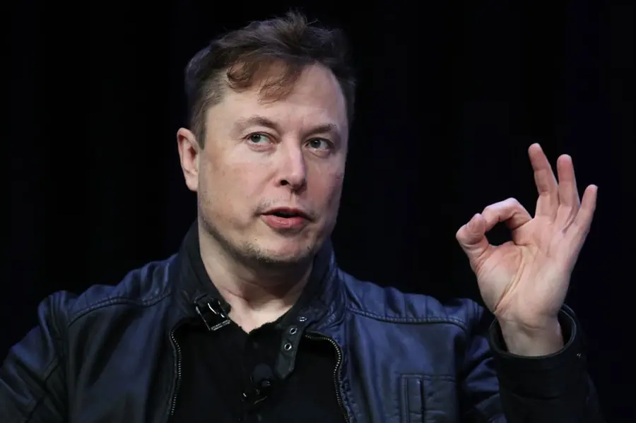 Musk says Twitter is losing cash because advertising is down and the company is carrying heavy debt