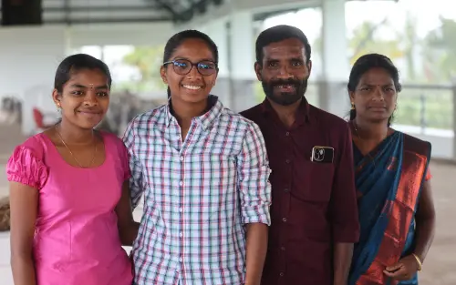 Minnu Mani (third from right) with her family. (File Photo: MBI)