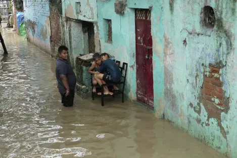 Rain-battered north India counts its losses, rescue efforts gather pace