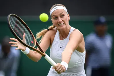 Kvitova stays on track for 3rd Wimbledon title