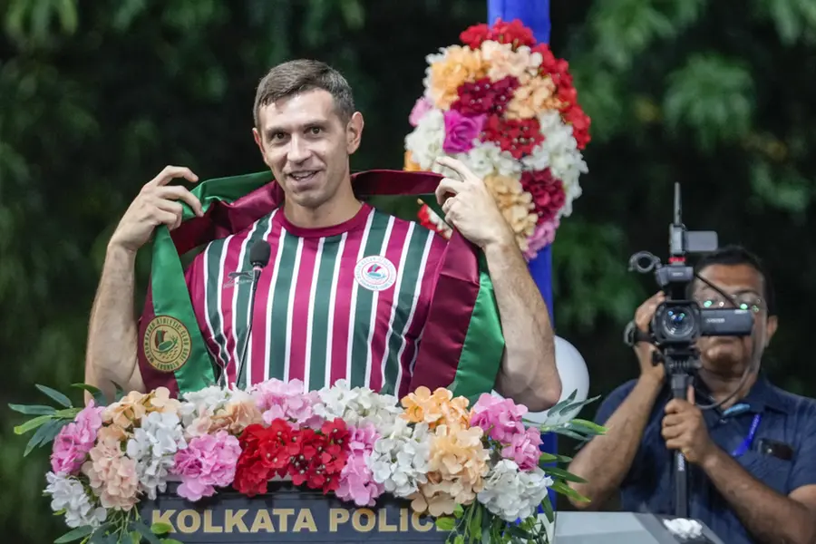 Argentina goalkeeper Martinez inaugurates Mohun Bagan's Pele-Maradona-Sobers Gate