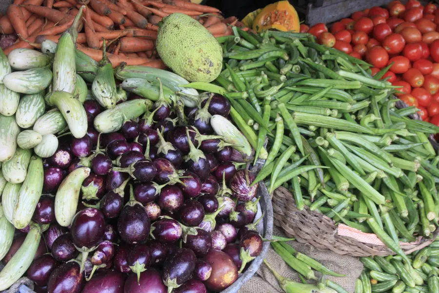 Tomatoes, green chillies witness sharp increase in prices