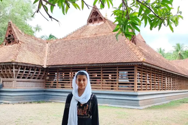 Sabri of Kollam becomes first Muslim girl to enrol for learning Kathakali at Kalamandalam