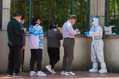 China struggles with weak post-COVID economic recovery