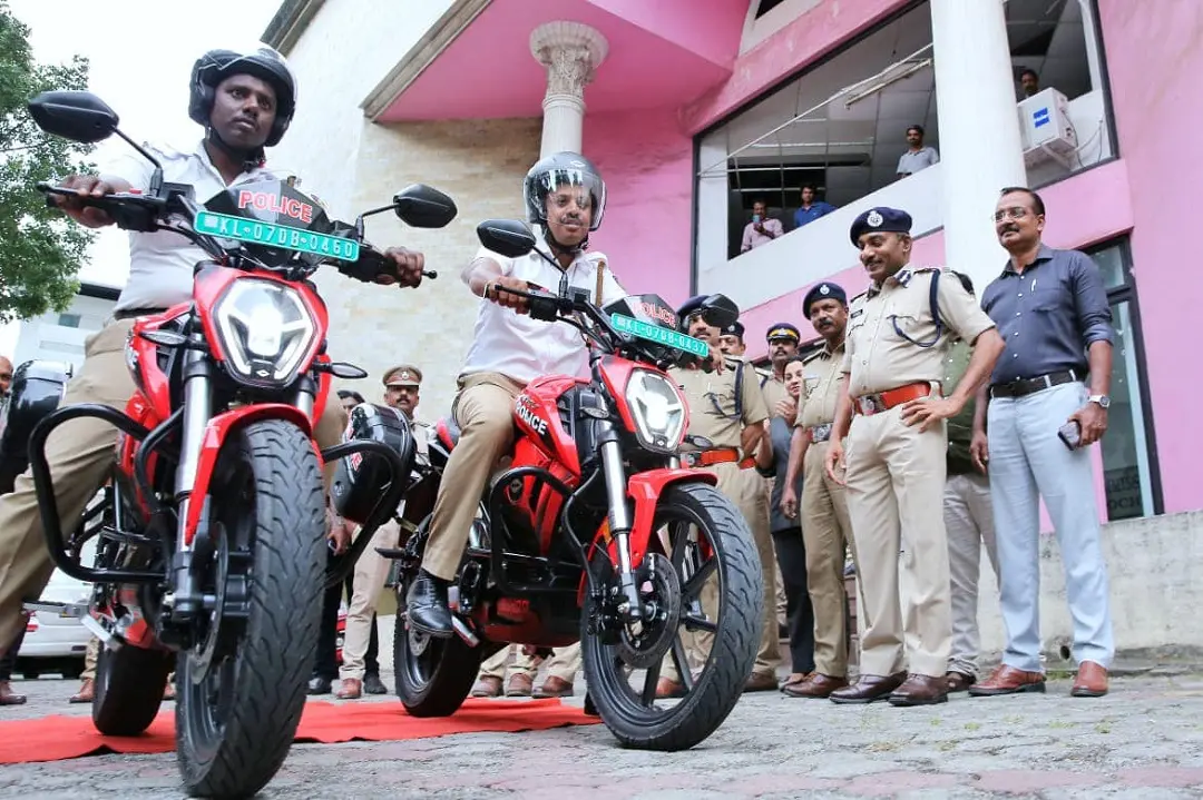 A moment from flag-off ceremony | Photo: https://www.facebook.com/kochicitypolice