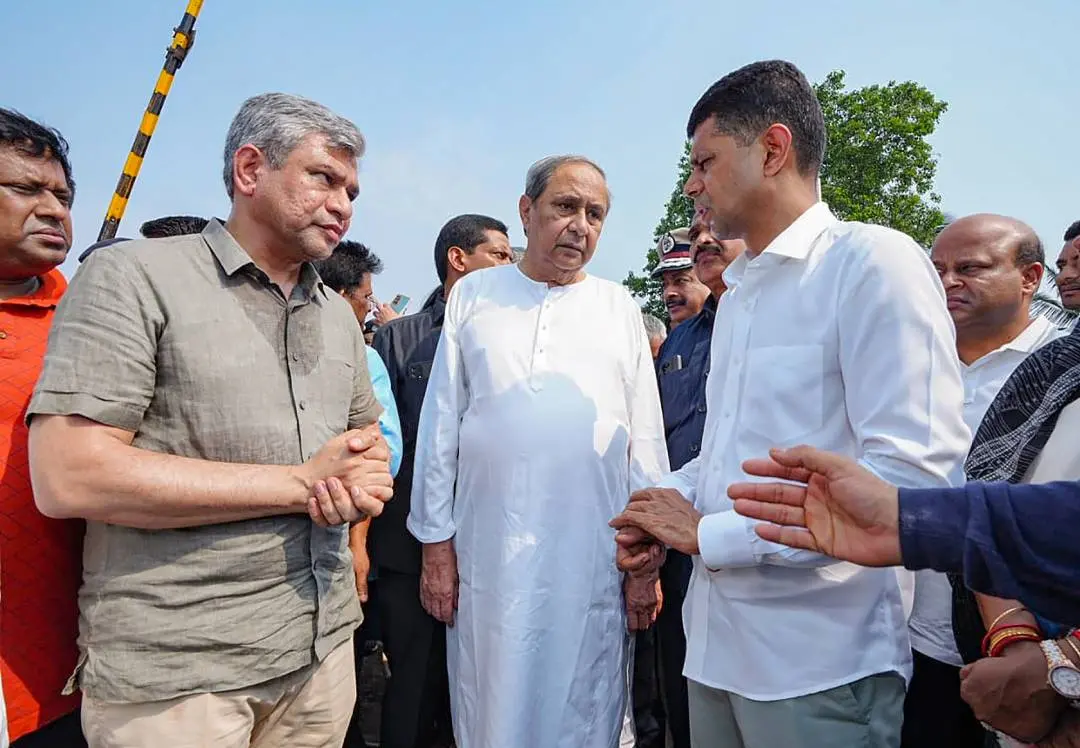 Railway Minister Ashwini Vaishnaw with Odisha CM Naveen Patnaik at Balasore | Photo: PTI