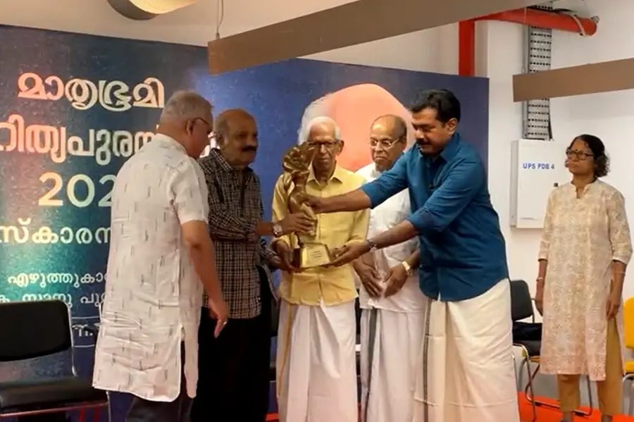 Noted writer Sethu honoured with Mathrubhumi Literary Award