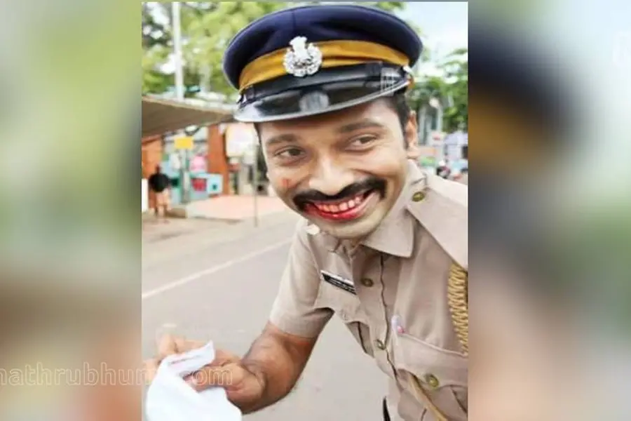 Viral cop reveals reason behind smile while bleeding after stone-pelting