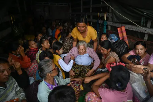 Thousands flee as Cyclone Mocha approaches Myanmar, Bangladesh