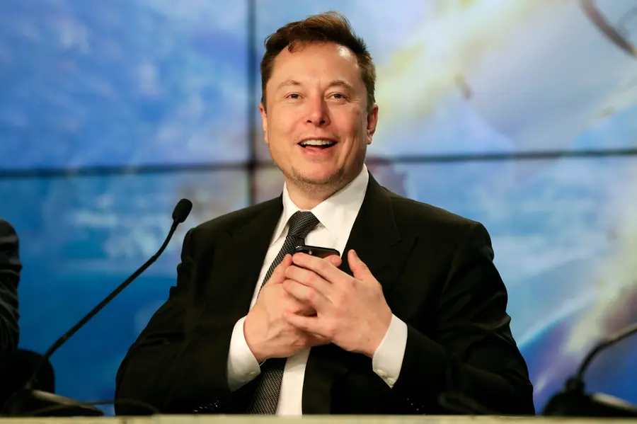 Elon Musk offers to buy 100% of Twitter: filing