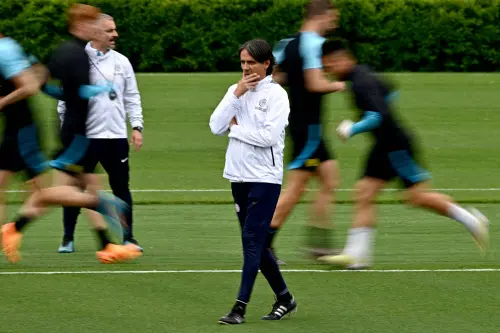 Inter Milan's Italian head coach Simone Inzaghi attends a training session in Appiano Gentile in Milan, on May 9, 2023, on the eve of their UEFA Champions League semi-final first leg football match against AC Milan | Photo: AFP