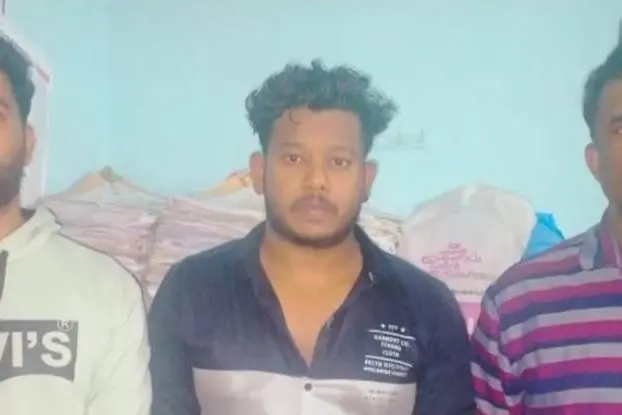 കരിപ്പൂരില്‍ വന്‍ സ്വര്‍ണ വേട്ട 1.56 കോടിയുടെ സ്വര്‍ണം പിടിച്ചെടുത്തു