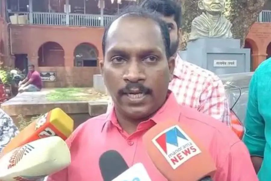 DYFI leader levels allegations against Kozhikode City Police Commissioner