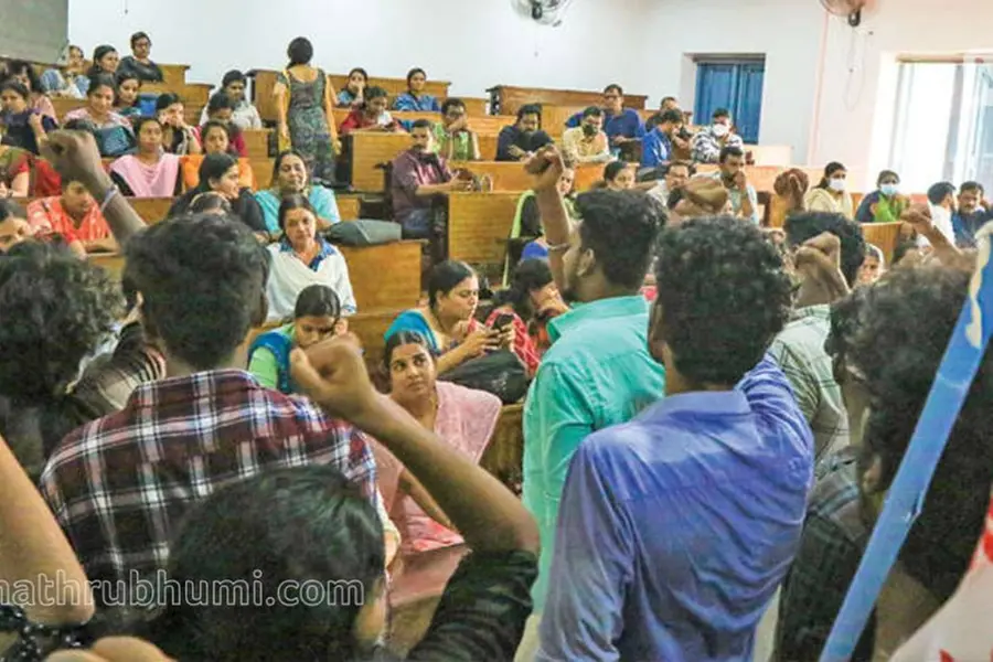 Appointment row: SFI ends protest in Kerala Varma College; Higher education dept to intervene
