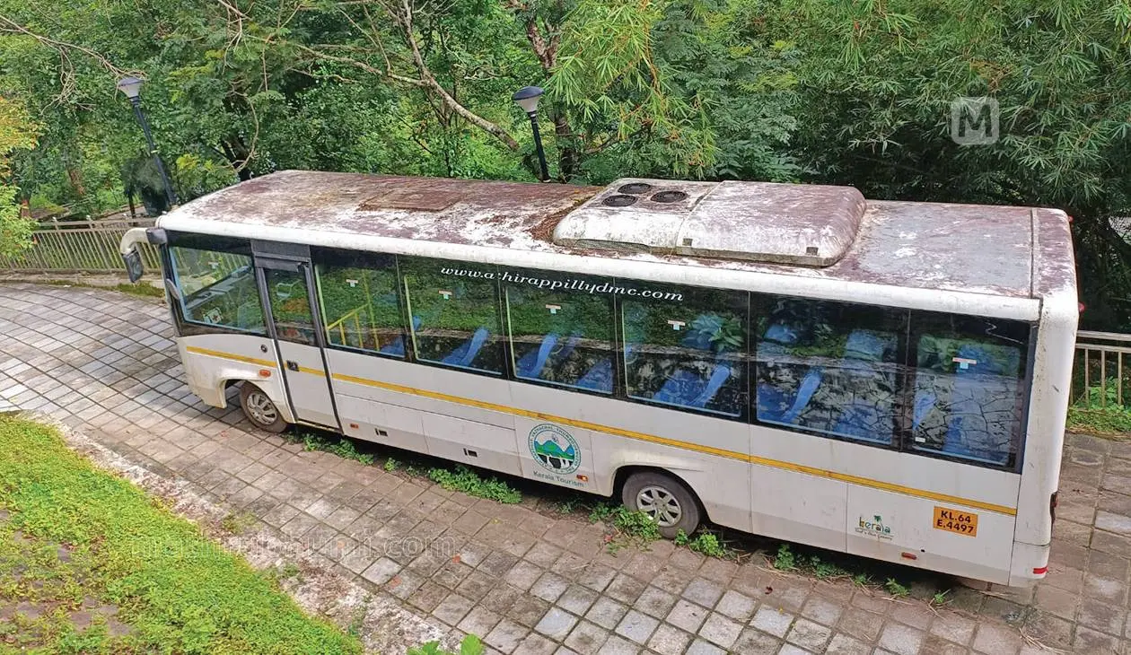 A bus of DTPC parked in Thumboormuzhi