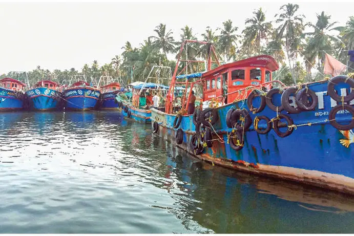 Buying new boats or renewing license not an easy option for boat owners